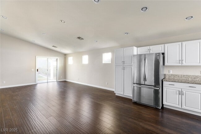 Building Photo - 2721 Willow Basket Ln