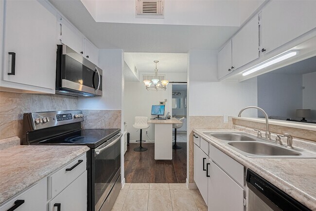 Building Photo - 1505 Ward Rd