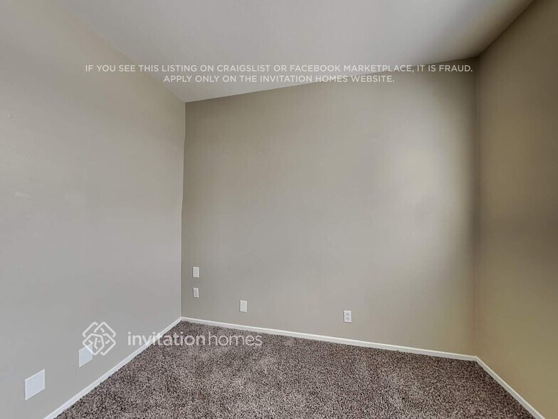 Building Photo - 41085 Chaco Canyon Rd