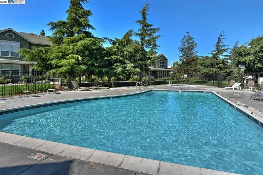 Building Photo - 3179 Calimanco Cmn