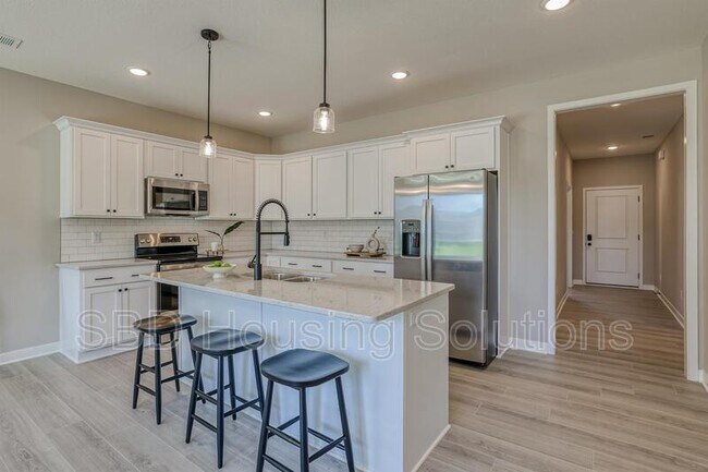 Building Photo - 27414 E Oak Vw Dr