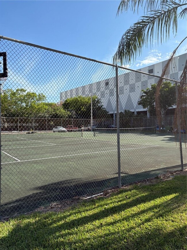 Building Photo - 8335 SW 72nd Ave