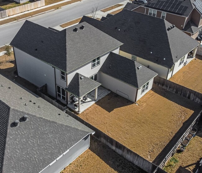 Building Photo - 6306 Golden Gate Dr