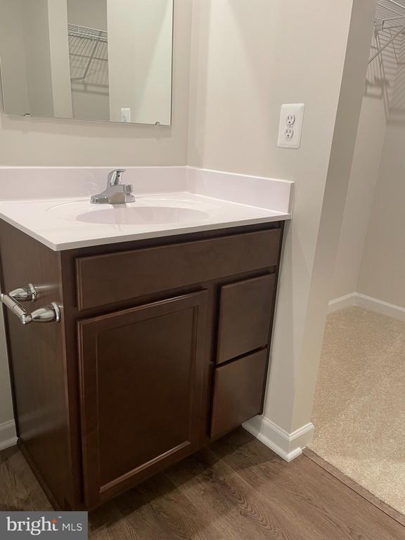 Building Photo - 109 KENSINGTON Cir