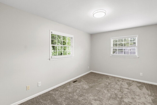 Building Photo - 10577 Thrasher Rd
