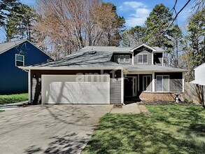 Building Photo - 4415 Hounds Run Dr