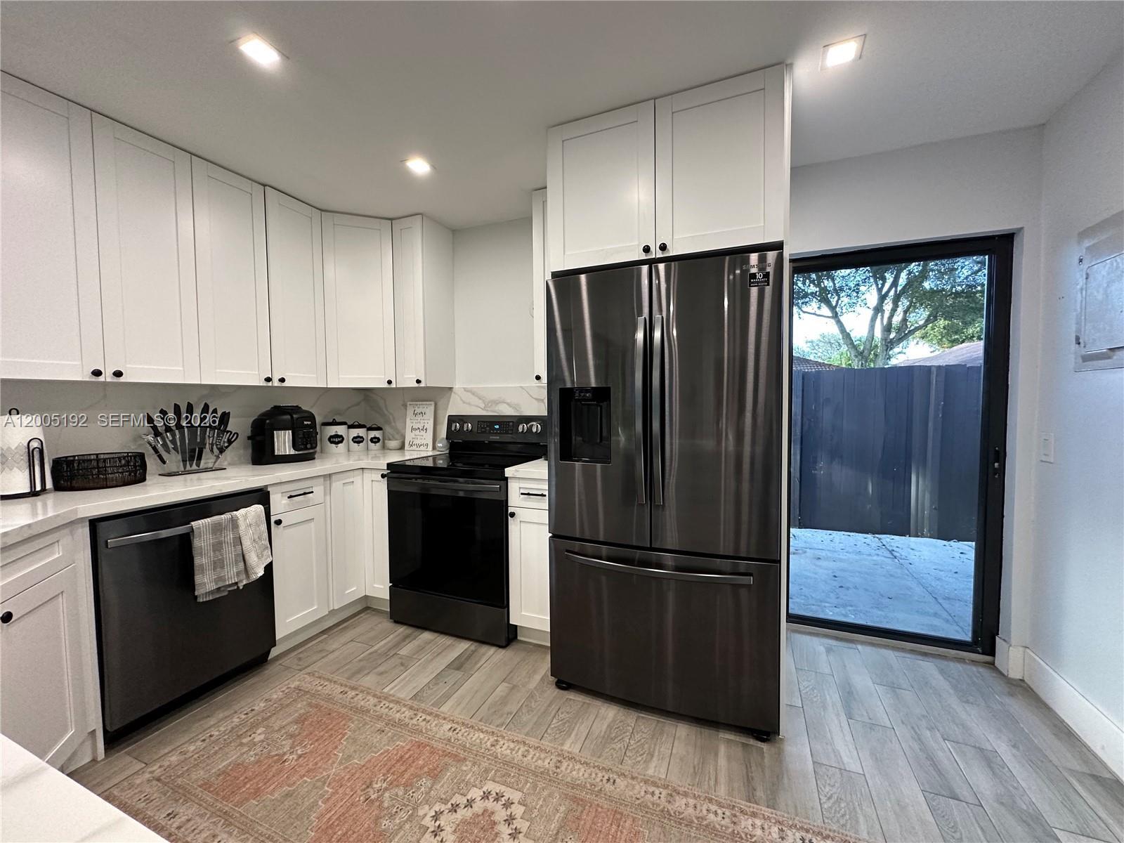 Building Photo - 4840 SW 149th Ct