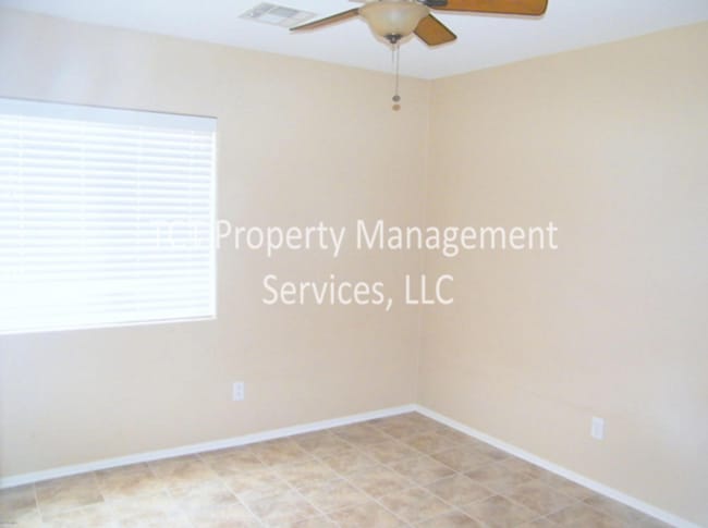 Building Photo - 3Bed/2 Bath Cul-de-sac home in Windmill Village