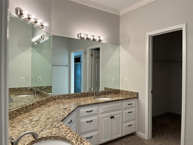 Building Photo - 9418 Huntingdon Ct