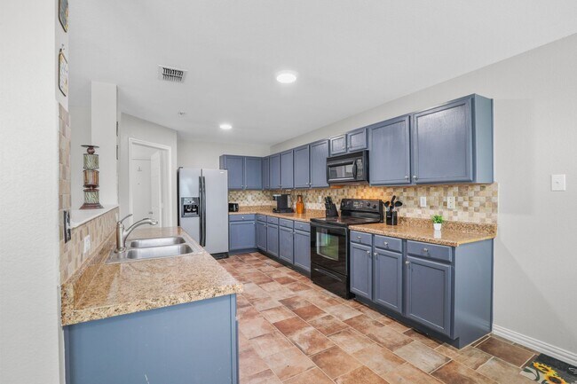 Building Photo - Coming Soon 5 Bedroom in Creekside at Preston