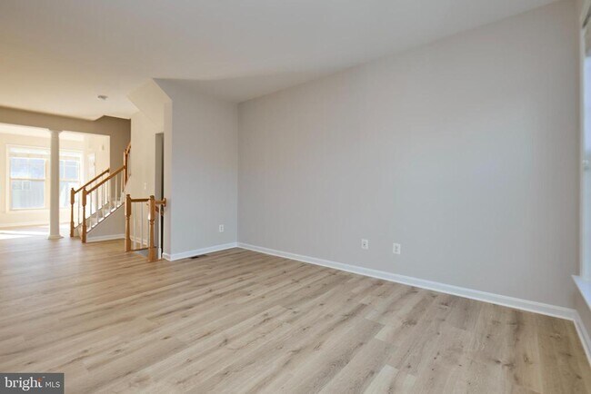 Building Photo - 42612 Galbraith Square