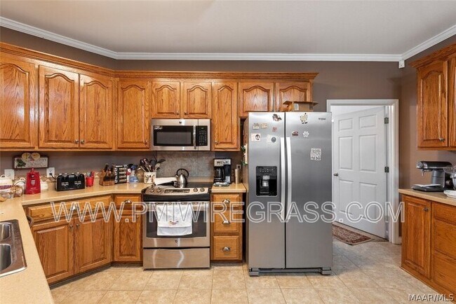 Building Photo - 249 Windsor Garden Dr
