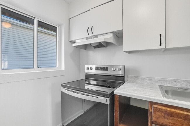 Building Photo - 1927 Vaughn St