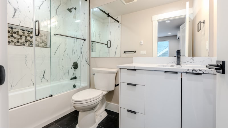 Building Photo - 2106 Oakes Ave