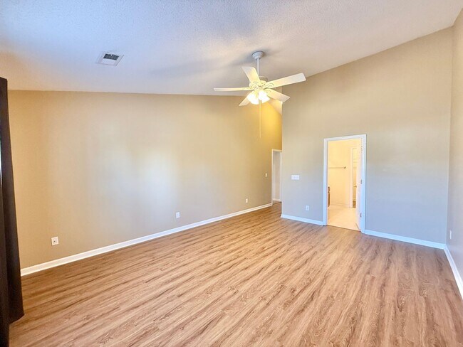 Building Photo - Charming 3BD, 2BA Fuquay-Varina Home with ...