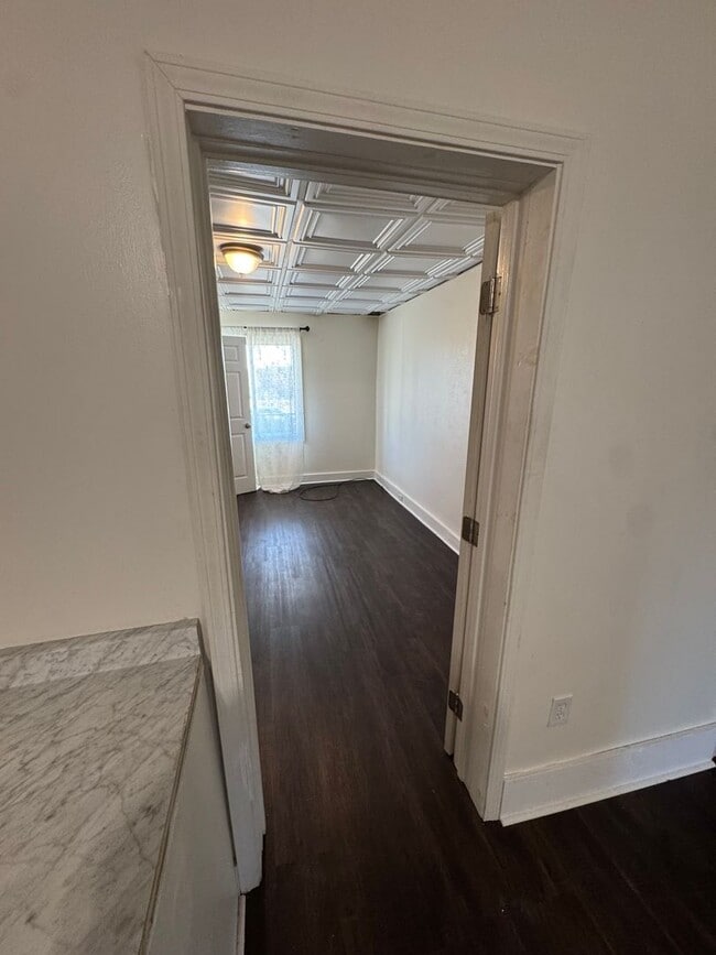 Building Photo - 3 Bedroom 1.5 Bath in Natrona Heights!