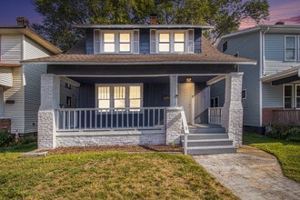 Building Photo - 805 Miner St