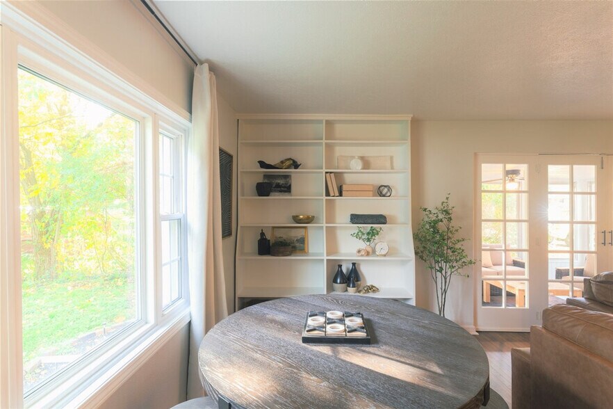 Building Photo - 1322 Jackson Rd