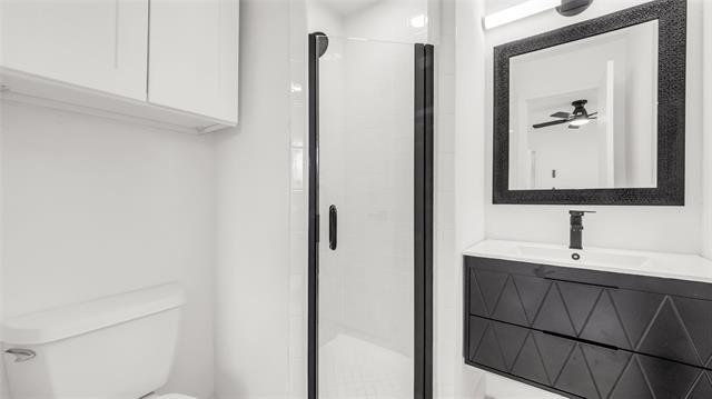 Building Photo - 2405 Bennington Ct