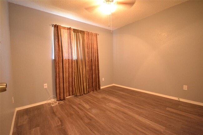 Building Photo - 16114 Windermere Dr
