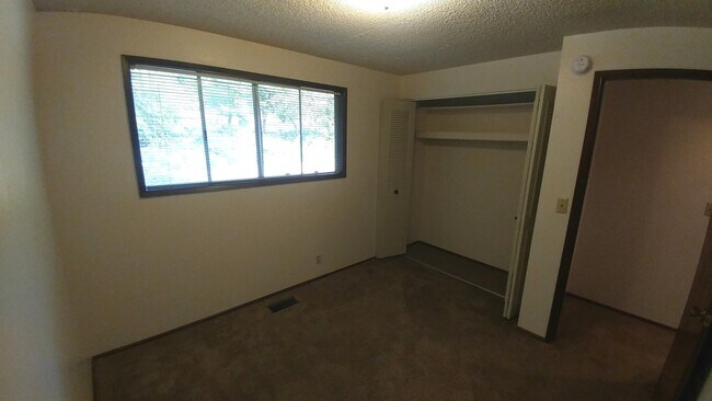 Building Photo - 2170mc