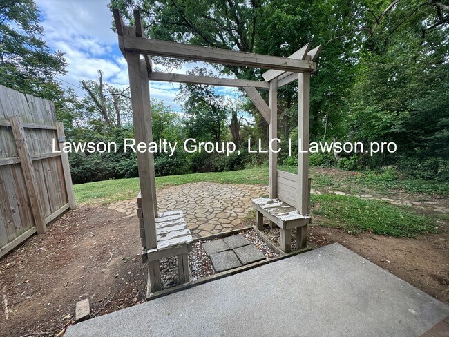 Building Photo - Welton 740-742