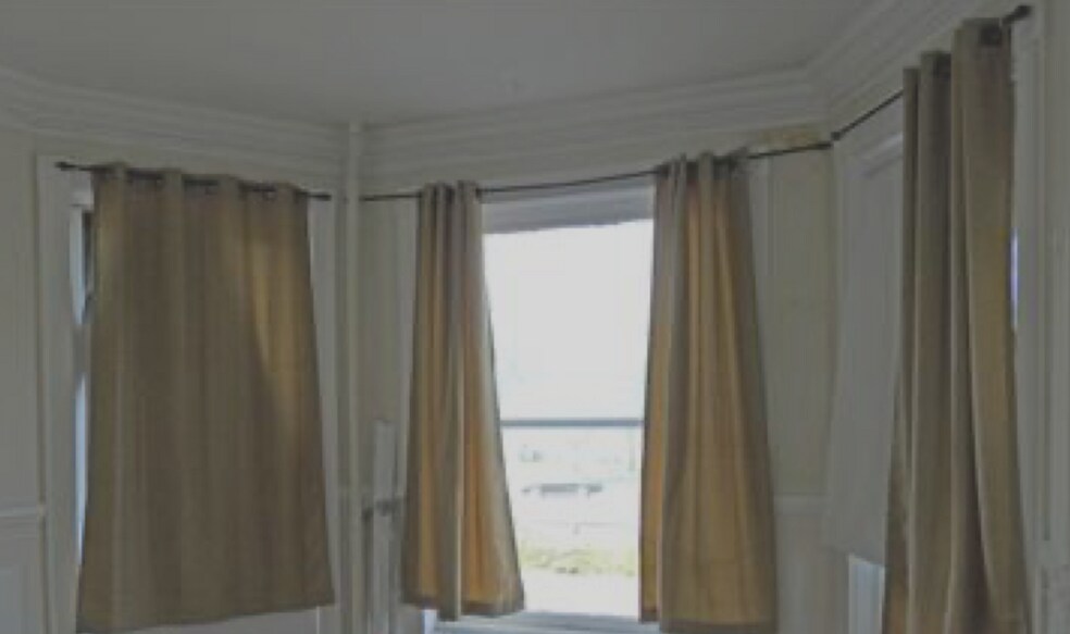 Building Photo - 41 Bay State Rd