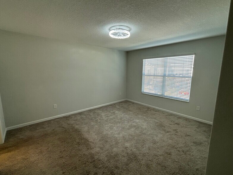 Building Photo - 10965 Quickwater Ct