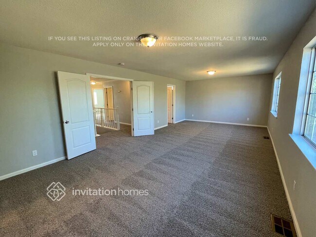 Building Photo - 850 Thetford Pl