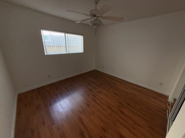 Building Photo - 4524 S Slauson Ave