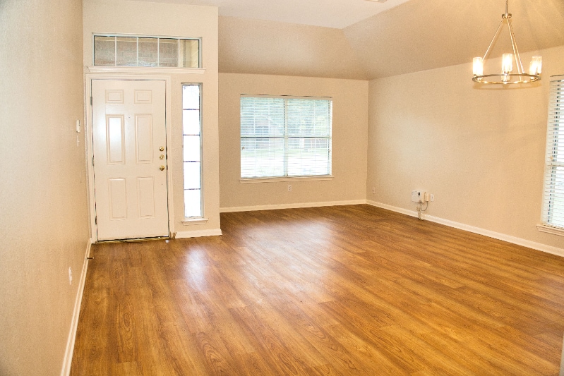 Building Photo - 1507 Hollyhock Ct