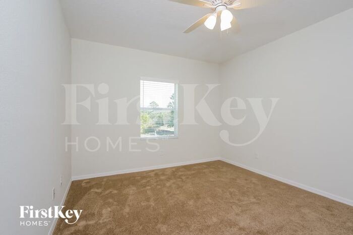 Building Photo - 2594 Dalhart Ave
