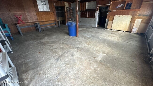 Building Photo - 113 Southview Terrace