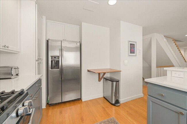 Building Photo - 4311A Linden Ave N