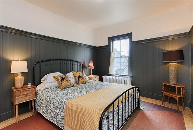 Building Photo - 461 Spring St