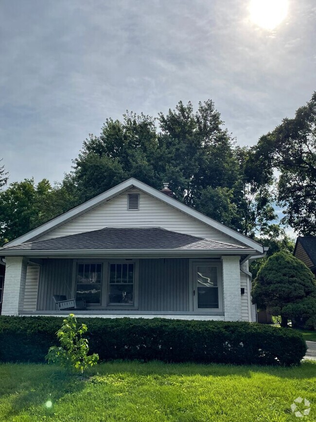 Building Photo - Broad Ripple - 2 BR bungalow