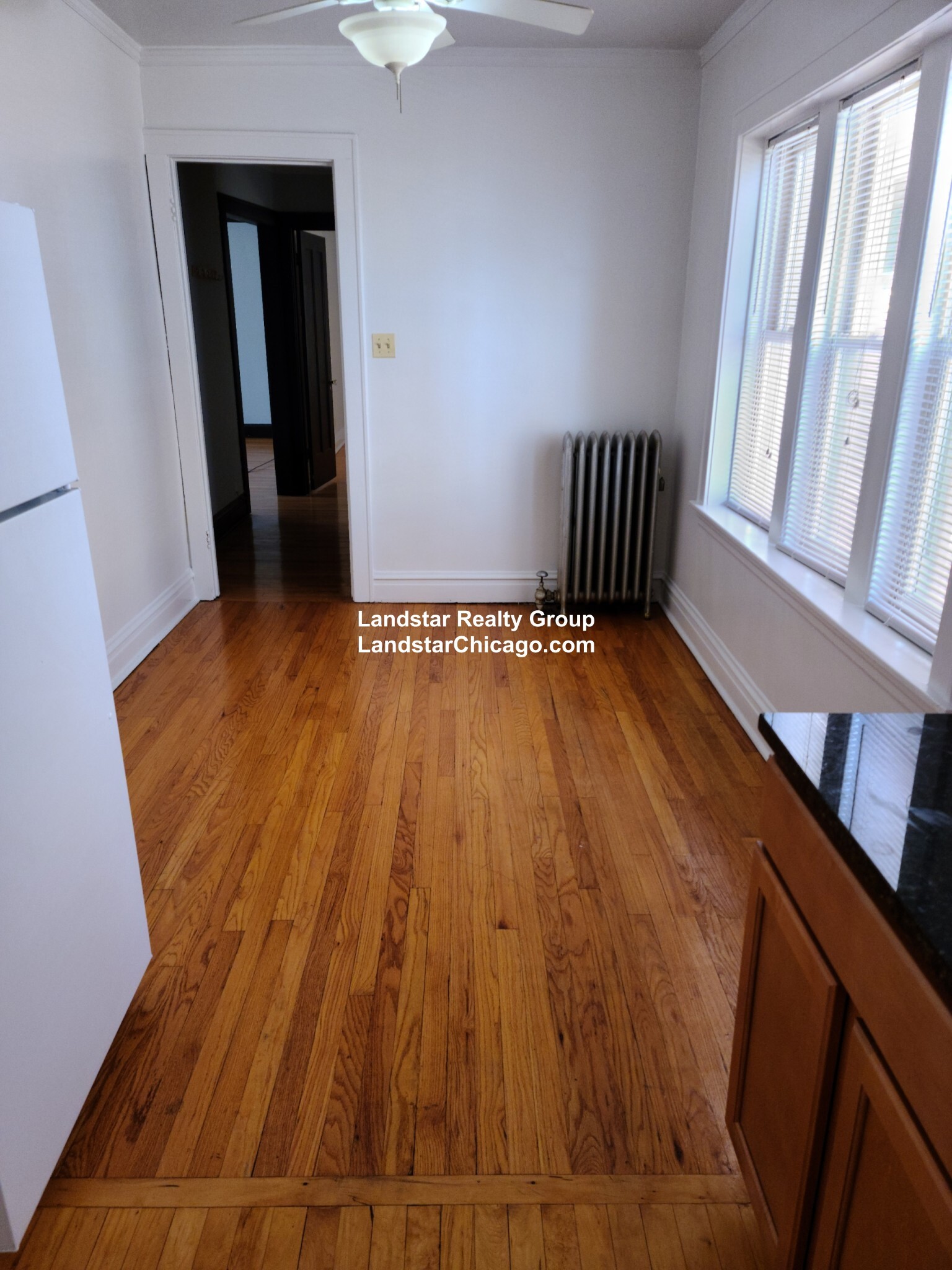 Building Photo - 4514 N Wolcott Ave
