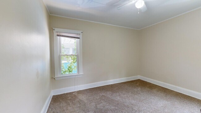 Building Photo - 1285 Cranford Ave
