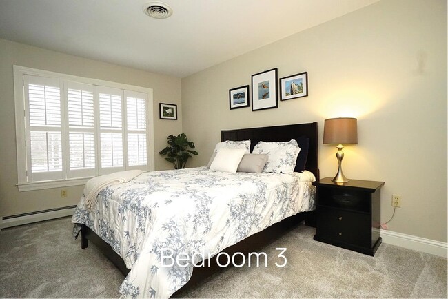 Building Photo - 41 Clearwater Dr