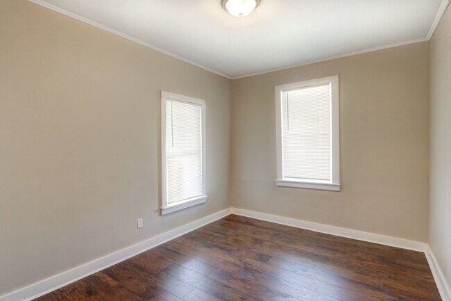 Building Photo - 2425 Drayton St