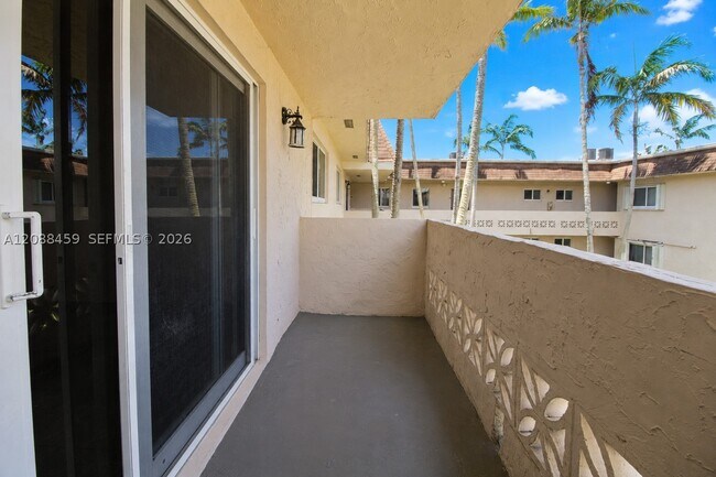 Building Photo - 14500 SW 88th Ave