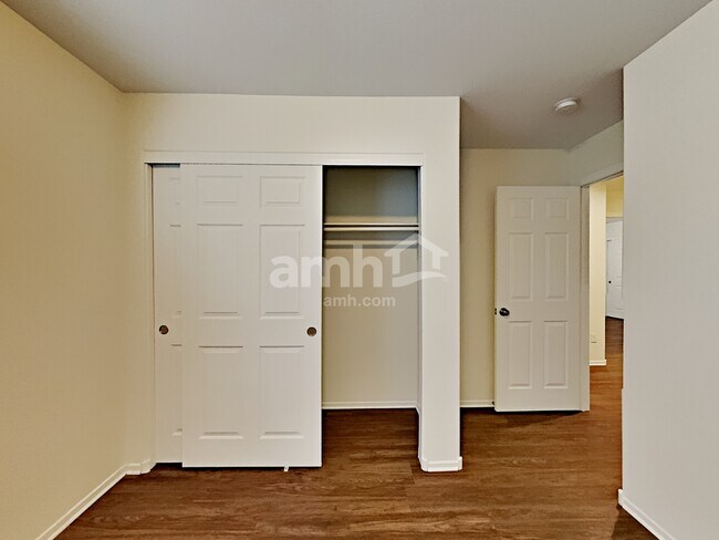 Building Photo - 10377 Calypso Cave St