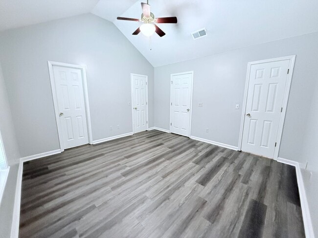 Building Photo - 1006 Creekside Pl