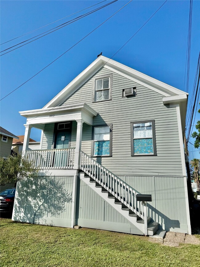 Building Photo - 1012 12th St
