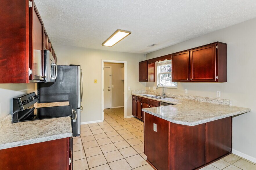 Building Photo - 3112 Chambley Ct
