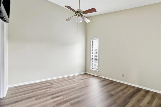 Building Photo - 500 Aries Dr