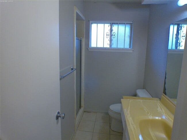 Building Photo - 12511 Shannon Hills Dr