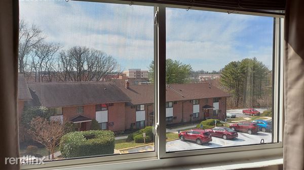 Building Photo - 1016 W Baltimore Pike