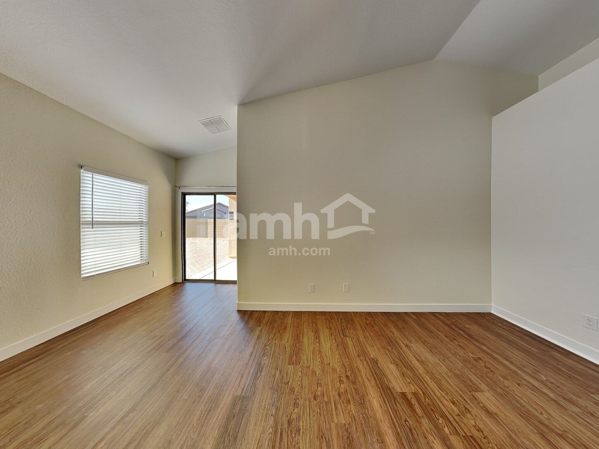 Building Photo - 6311 W Hilton Ave