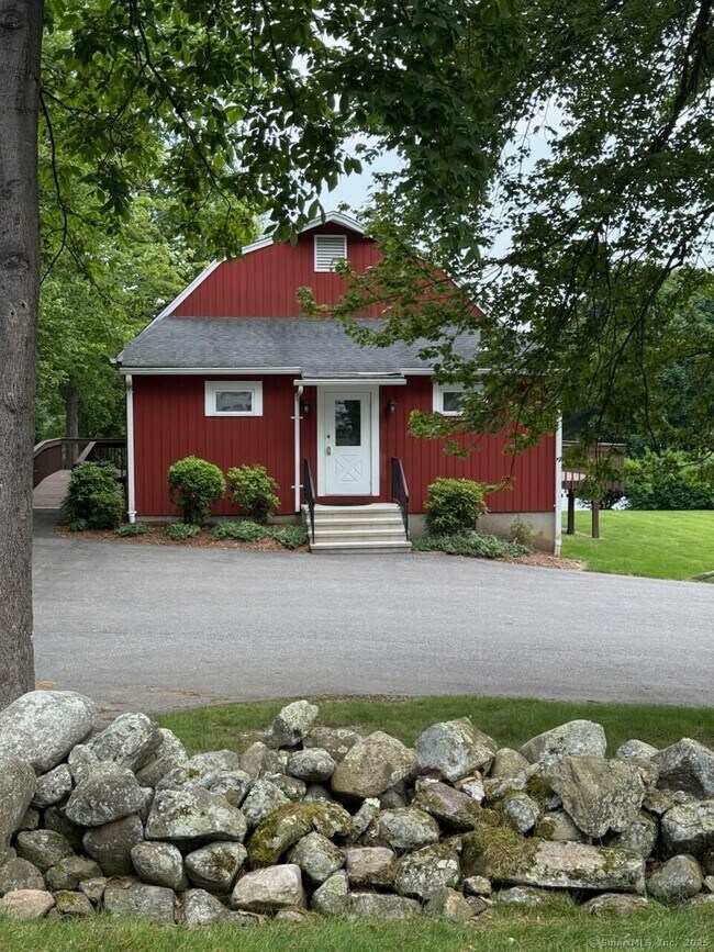 Building Photo - 319 Thomaston Rd